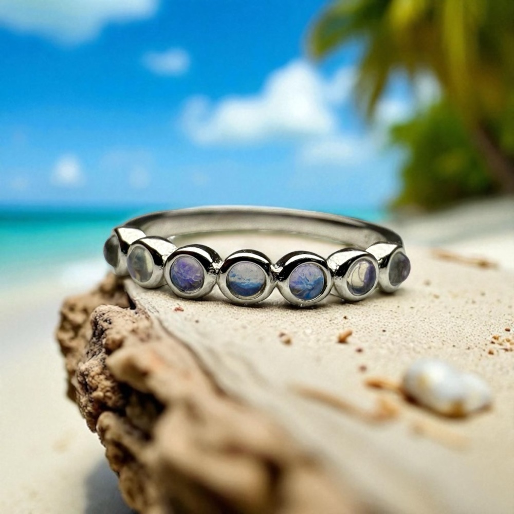 New Sterling Silver Moonstone Ring